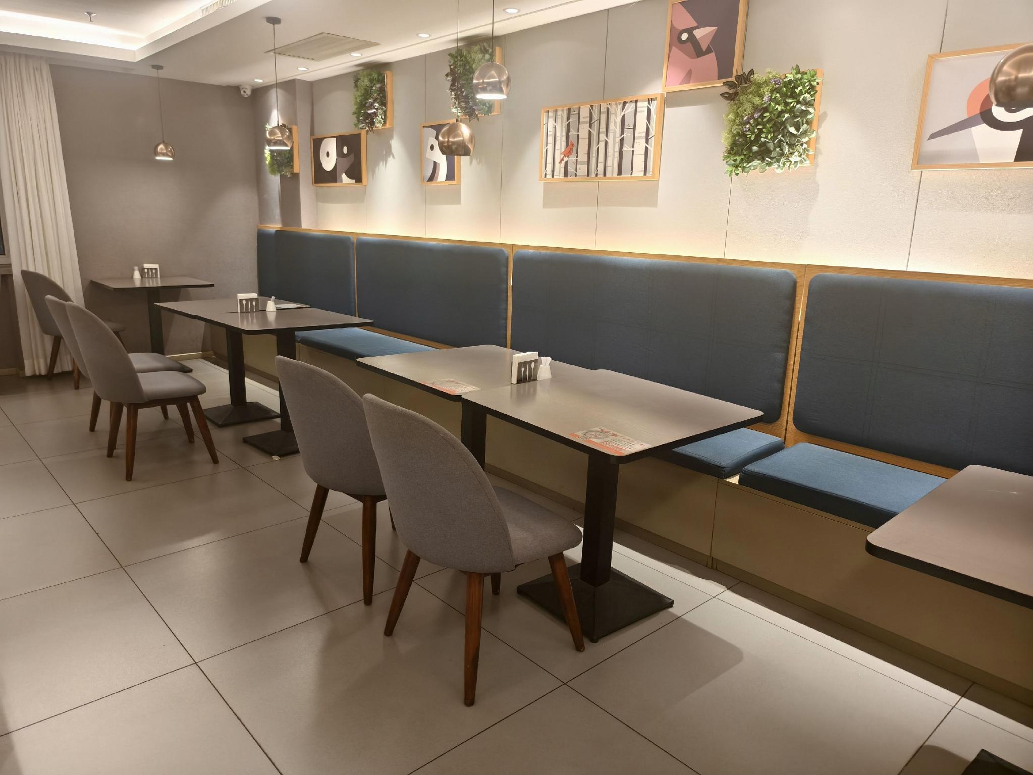 Homeinn Selected (Heihe Central Street Pedestrian Street) 25/29