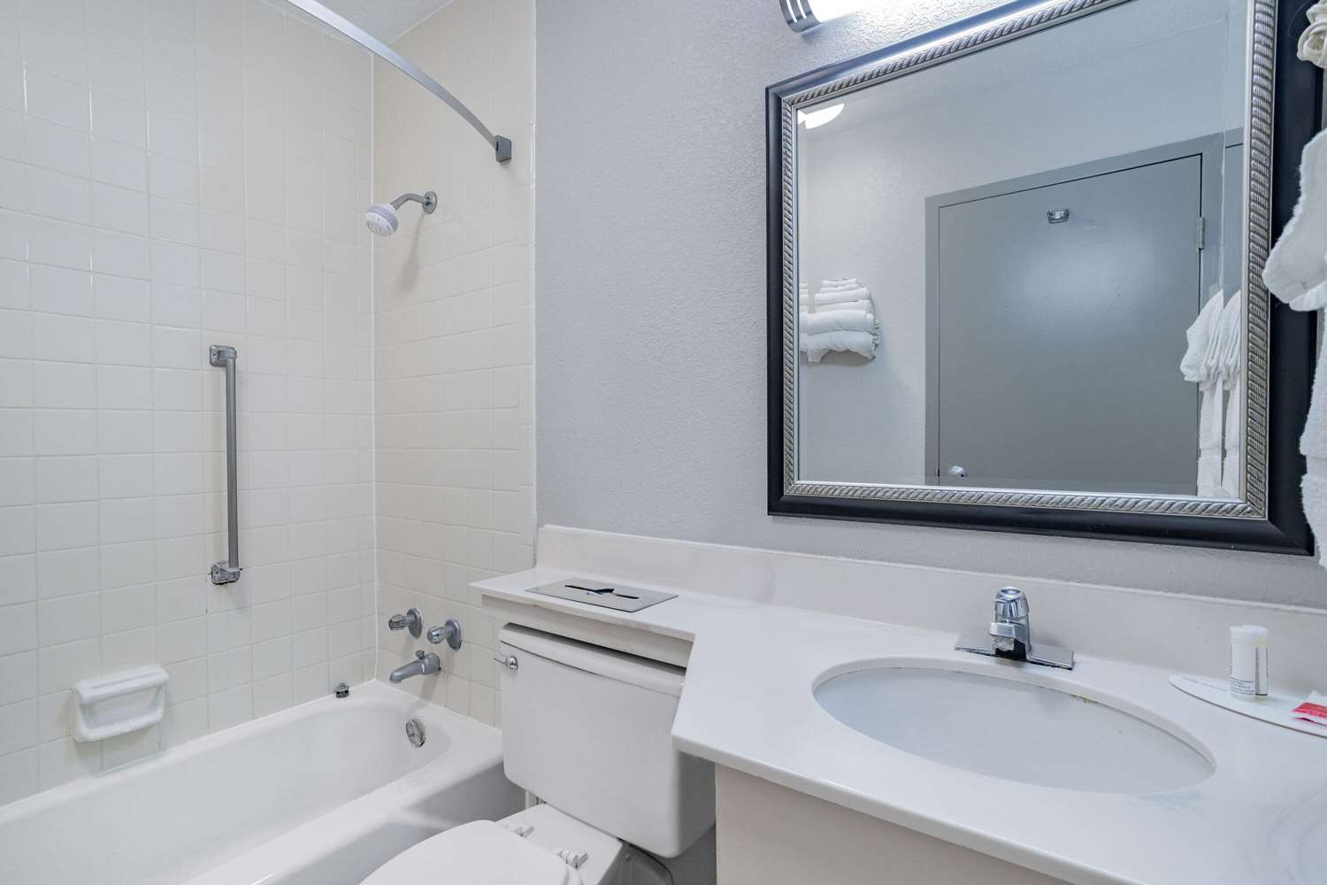 Days Inn By Wyndham Cambridge 39/41