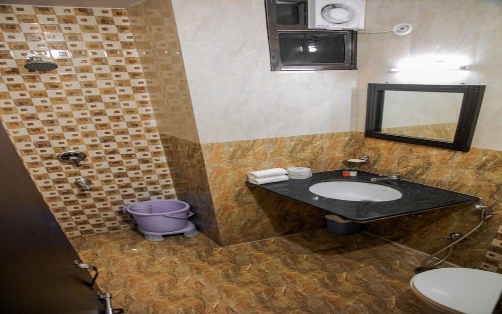 Nahar Singh Haveli 42/47
