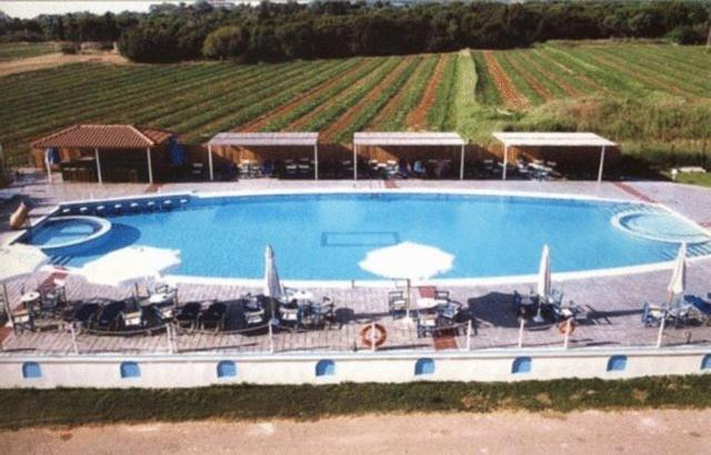 Lintzi Hotel 48/55