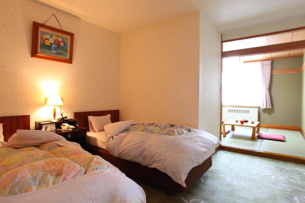 Shiganoyu Hotel 7/48