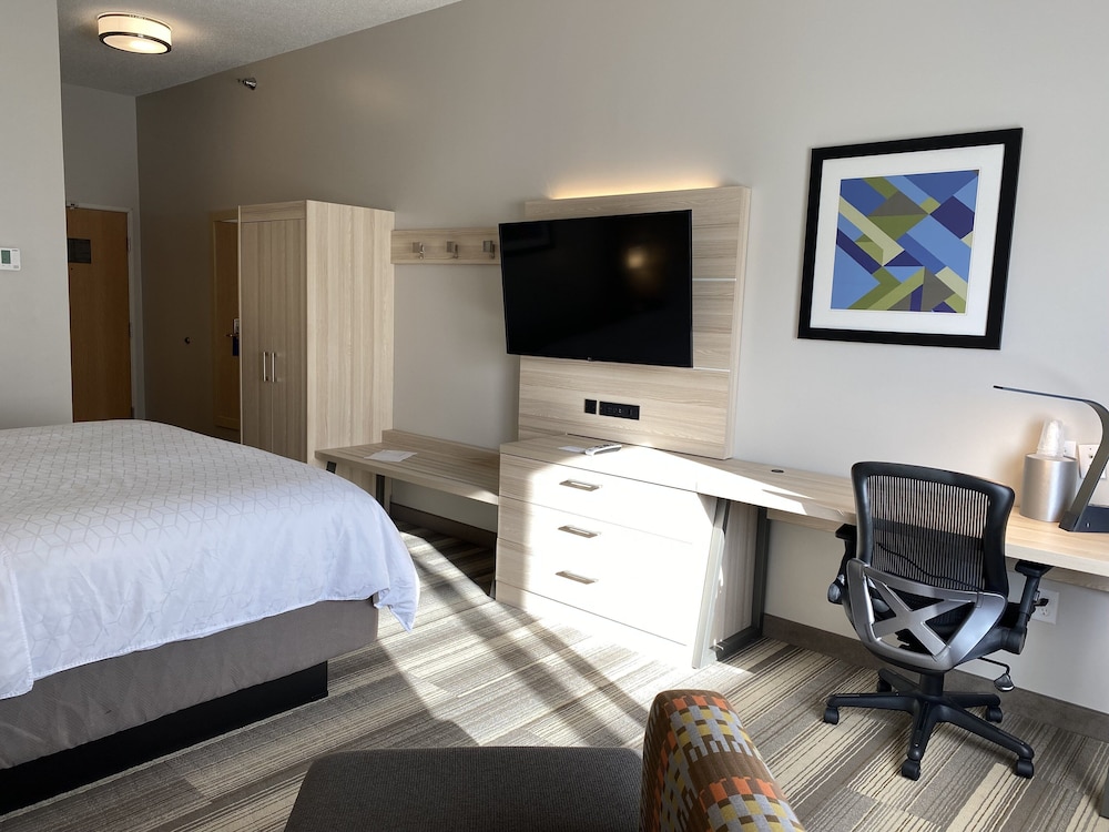 Holiday Inn Express Hotel Suites Logansport 34/70