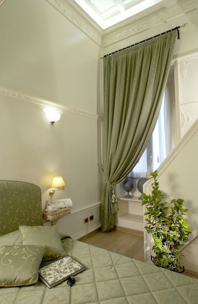 Suites Rome 37/37