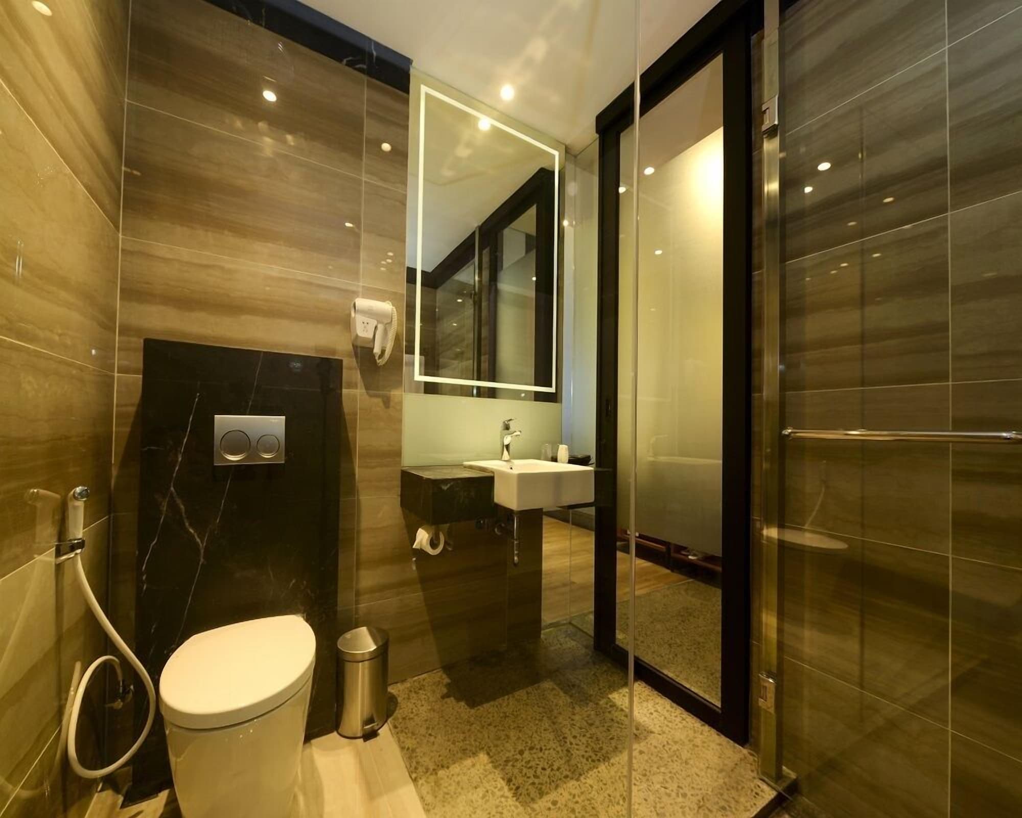 LUXURY