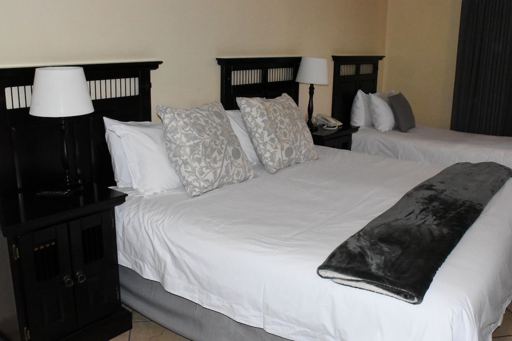 Batter Boys Boutique Hotel 16/50