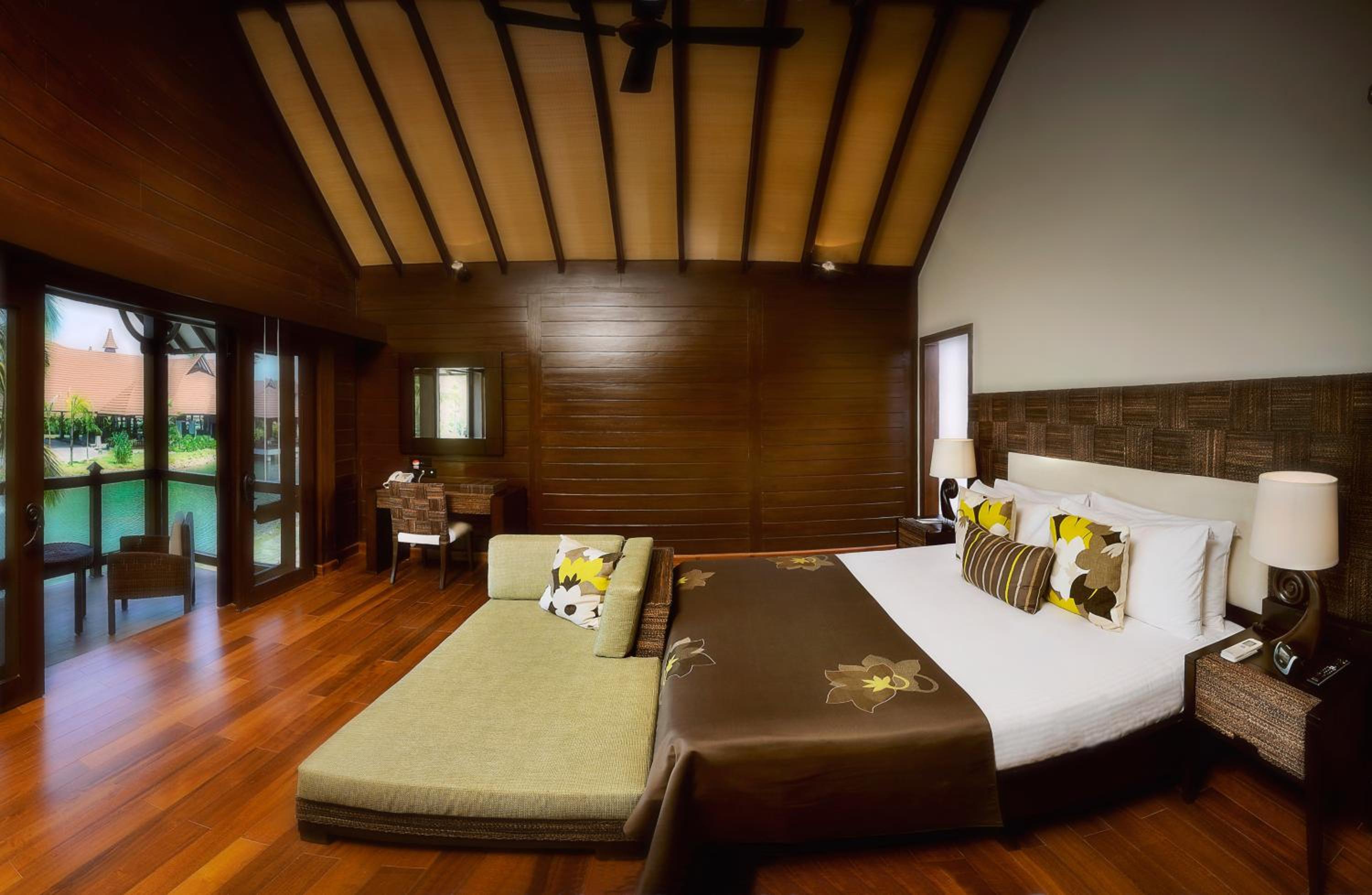 Luxury, Suite, Backwater View