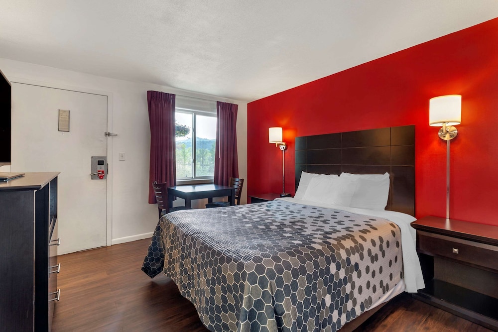 Econo Lodge Lee - Great Barrington 35/65