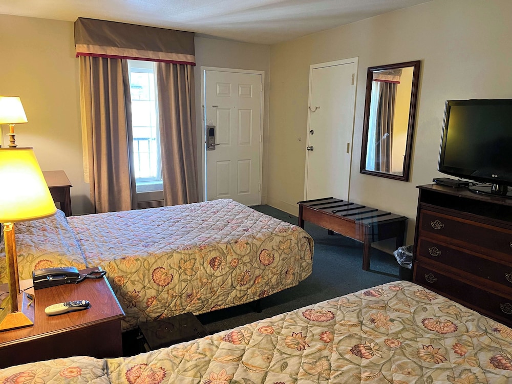 Motel6 Bracey, VA - I-85 23/32
