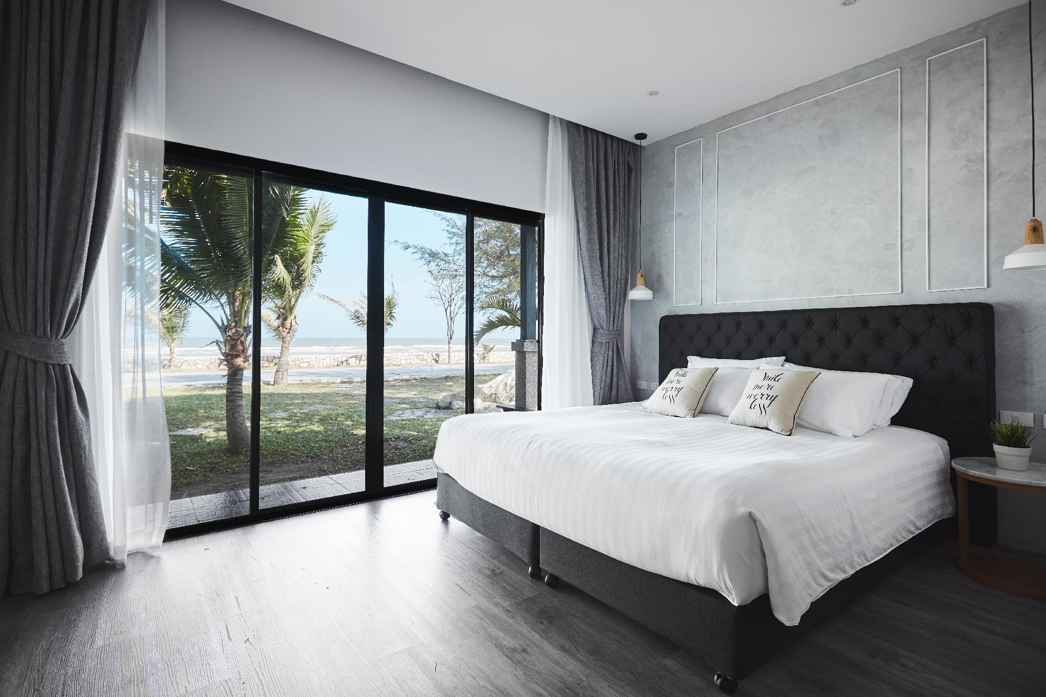 2 Bedrooms, Villa, Beach Front
