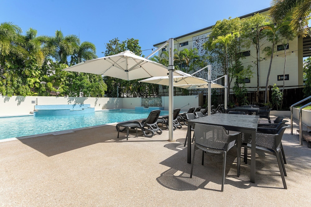 Central Plaza Port Douglas 59/63