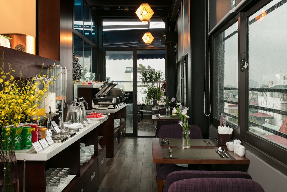 Hanoi Fiesta Hotel & Spa 32/42