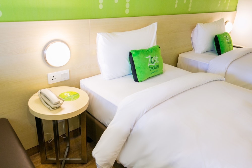 Palette Legian Beach 37/50