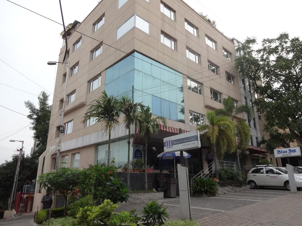 Minerva Grand Banjara 30/33