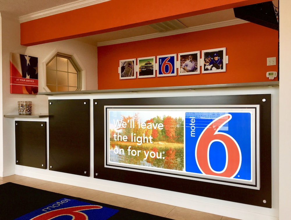 Motel6 Hillsville, VA 33/50