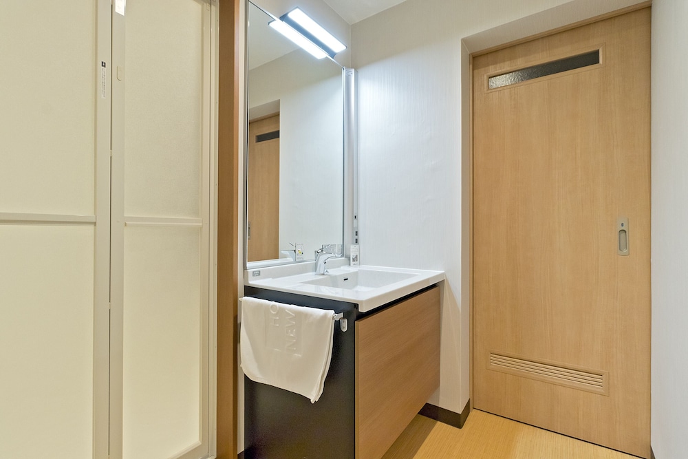 MULTIPLE BEDROOMS, DELUXE, STUDIO, SUITE, PRIVATE BATHROOM