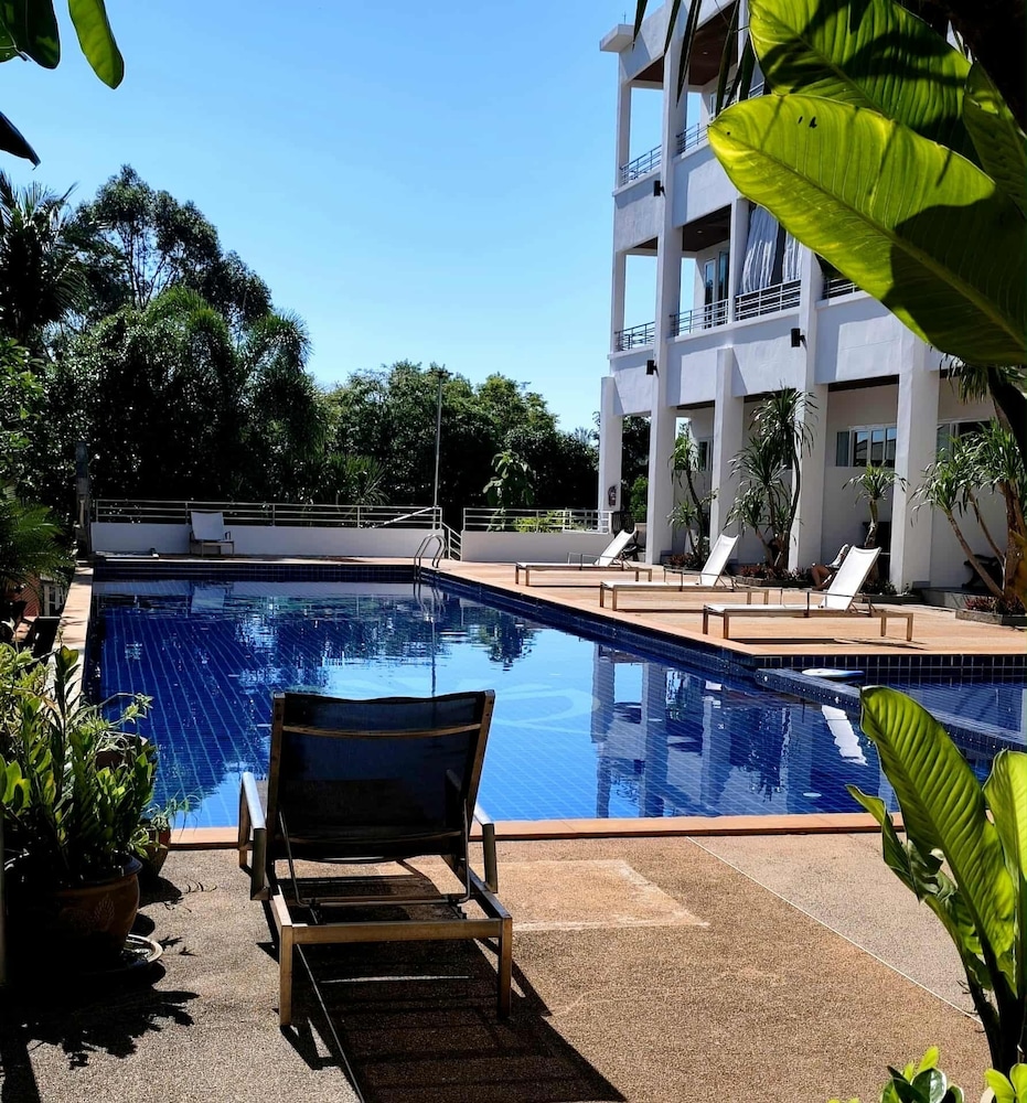 Lanta Sport Resort 71/74