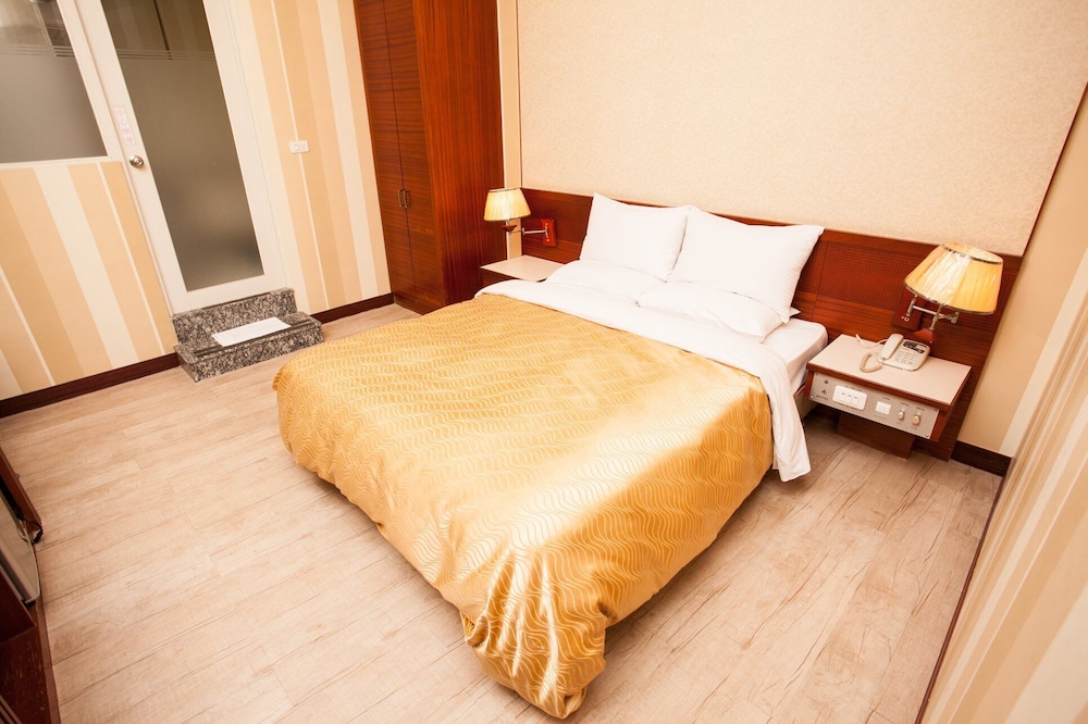 Hwa Nan Hotel 39/70