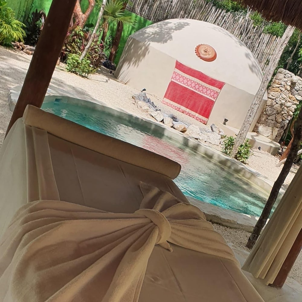 Kuun Taak Tulum 4/50