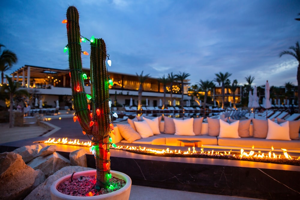 Chileno Bay Resort And Residences 68/76