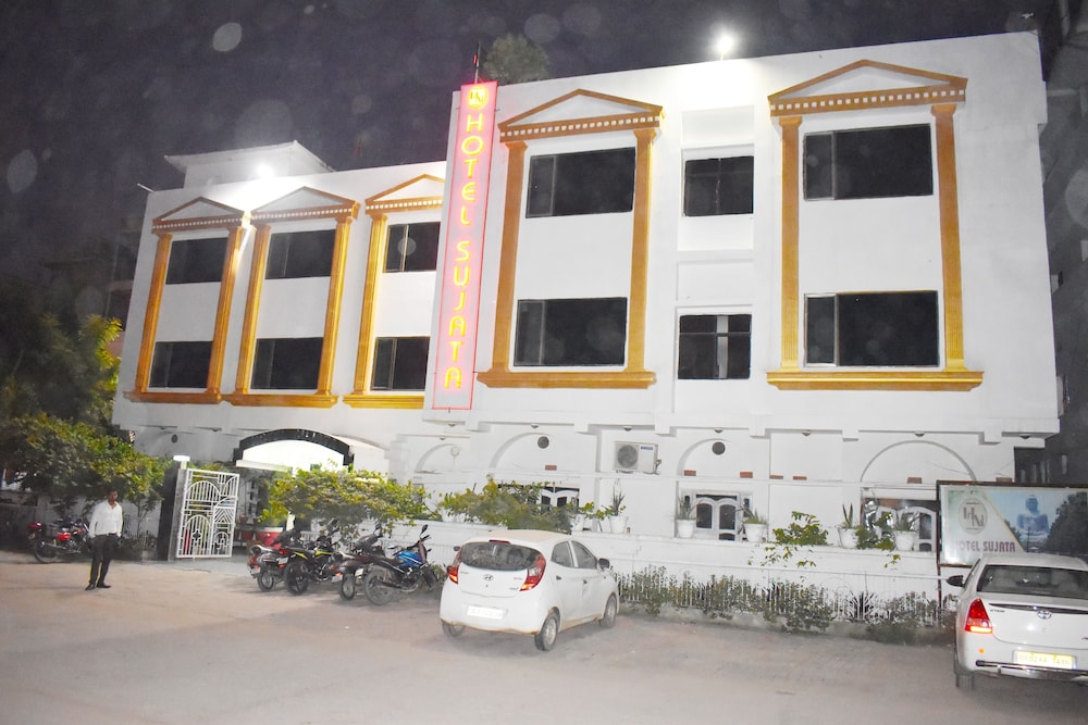Hotel Sujata 1/64