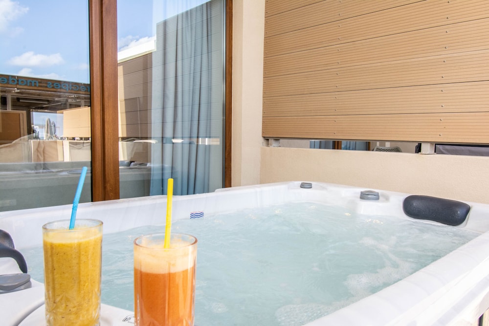 Yianna Caravel Suites by Checkin - Adults Only 35/65
