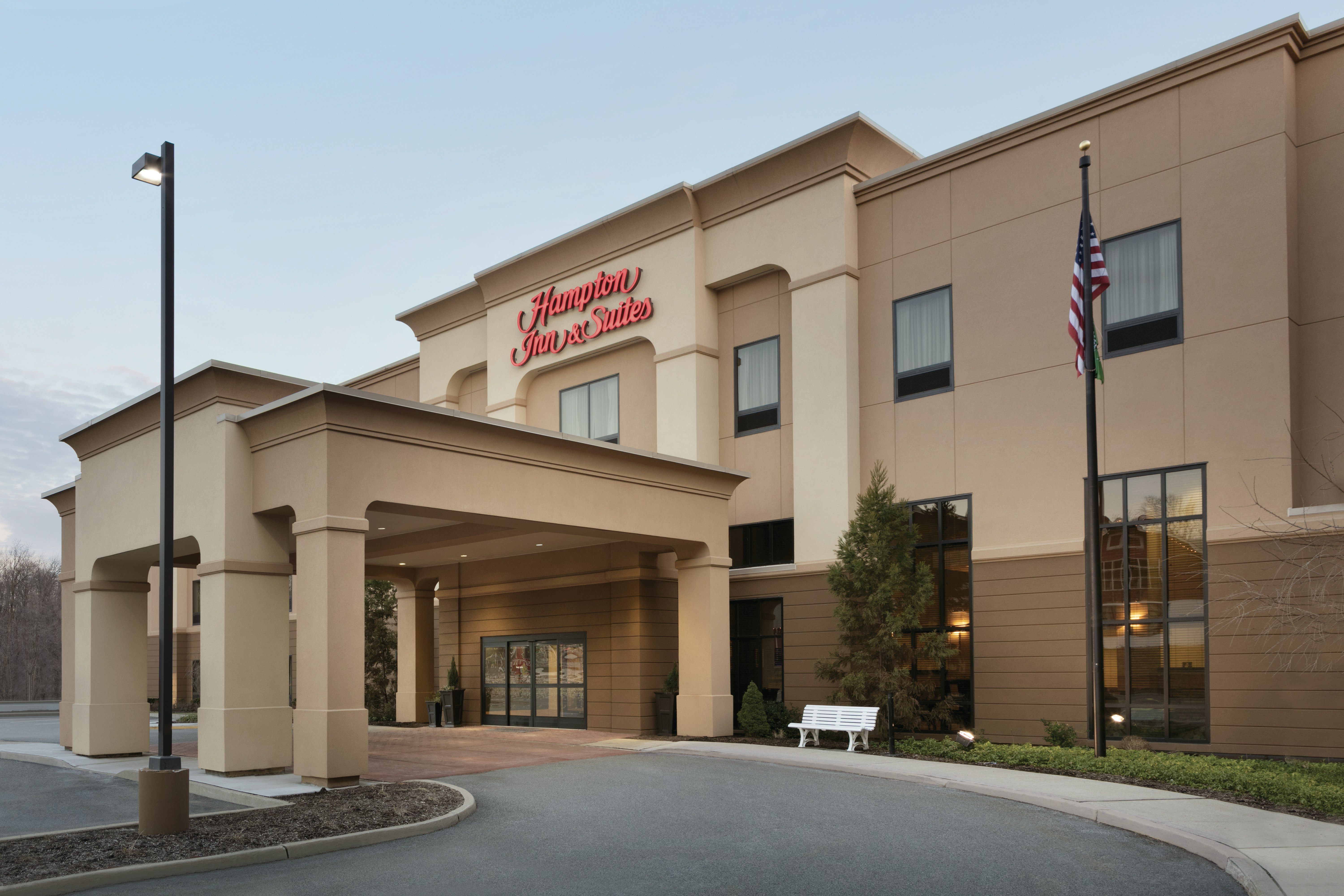 Hampton Inn & Suites Mahwah 55/60