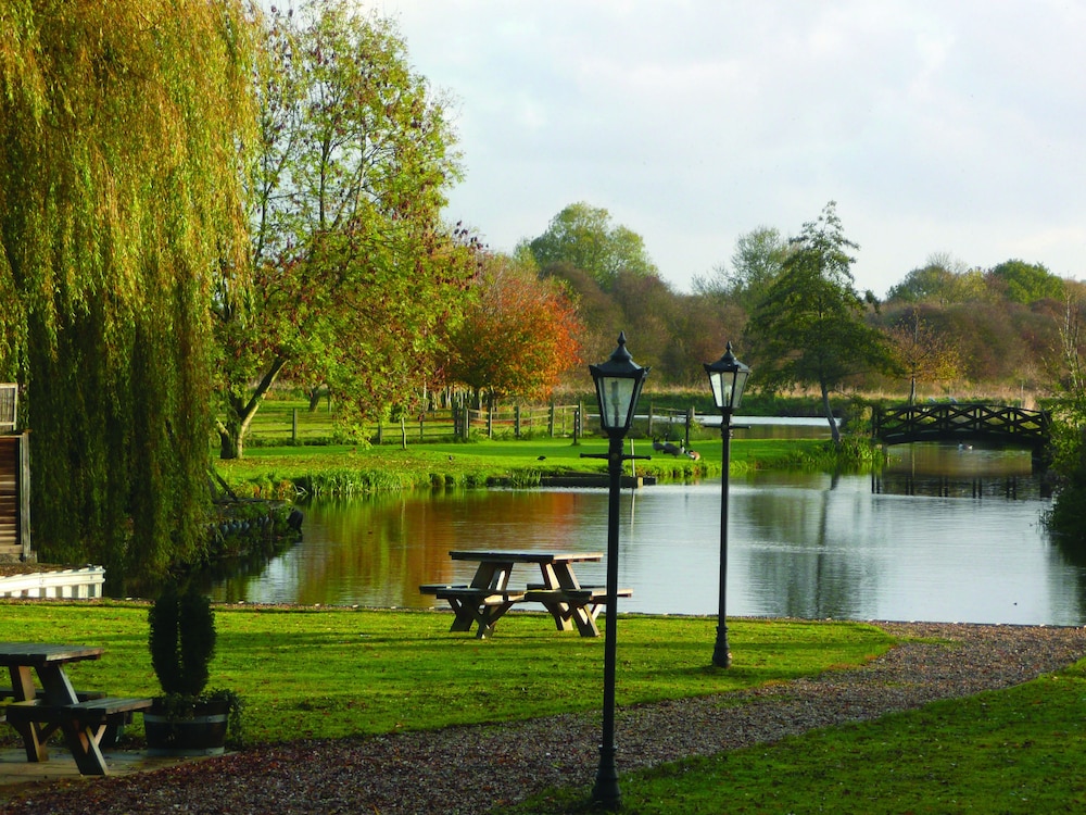 Queens Head Inn 26/35