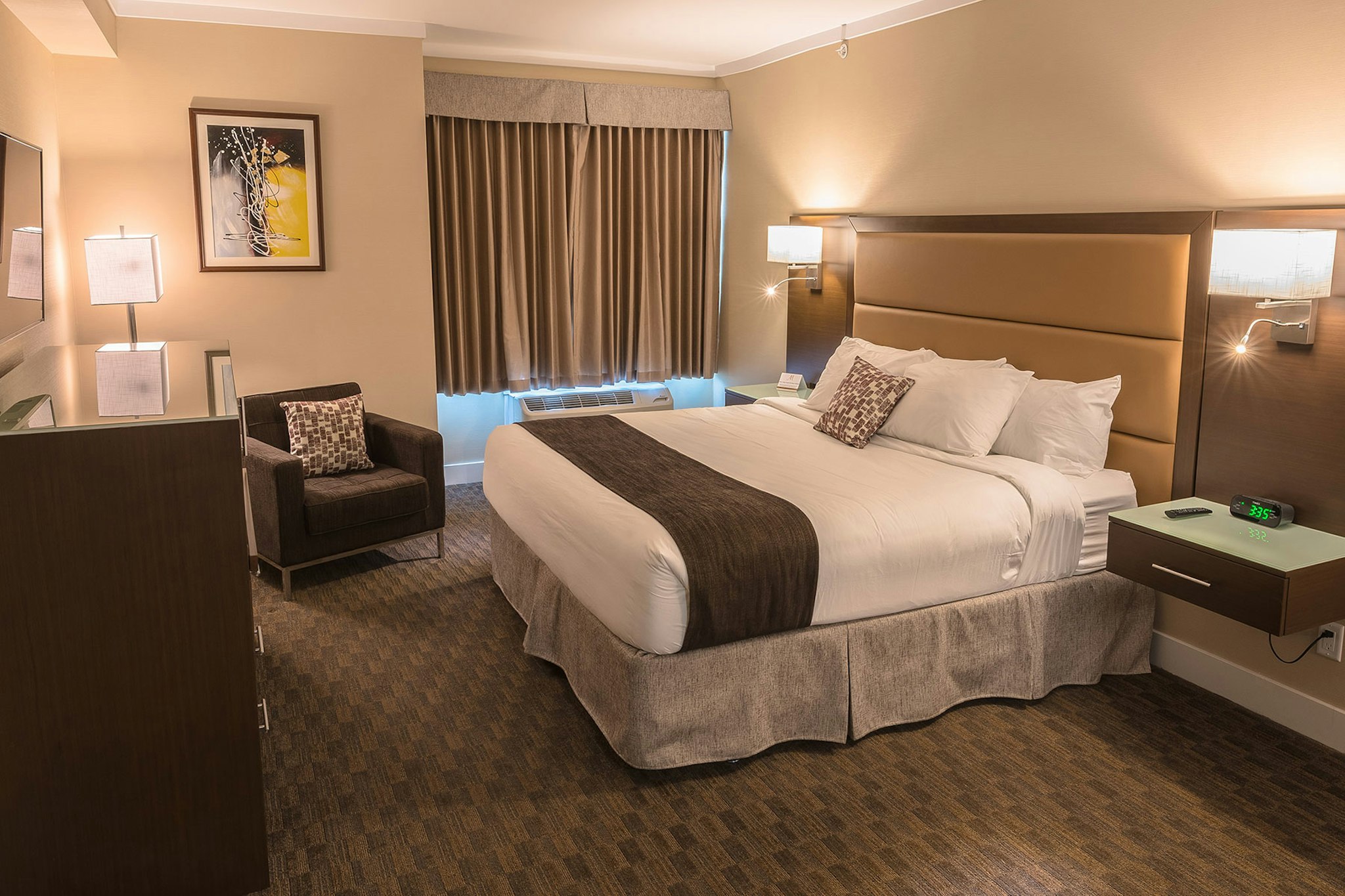 MStar Hotel 4/14
