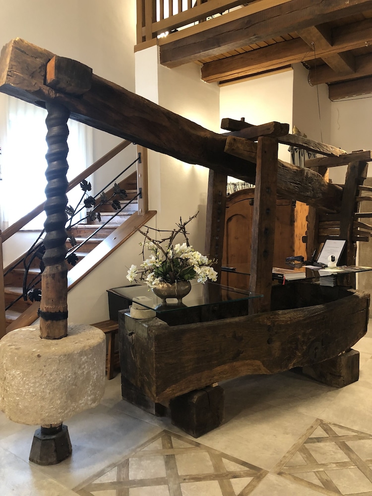 Lobby at SIBON Wine & Spa Resort, Ljutomer