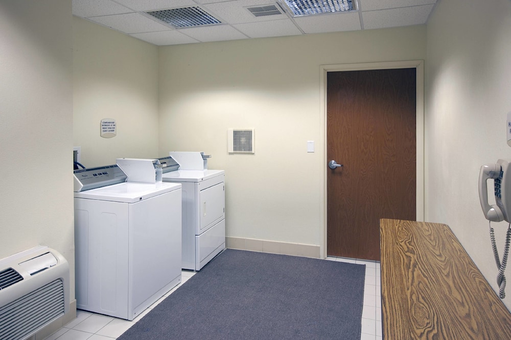 Fairfield Inn And Suites San Bernardino 5/47