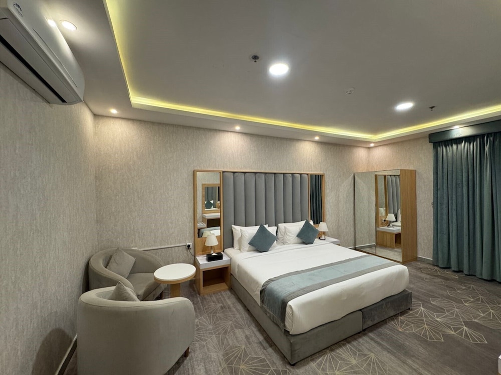 Rose Land Hotel 31/60