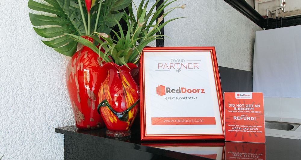 RedDoorz Plus @ Villa Gloria Taguig 12/21