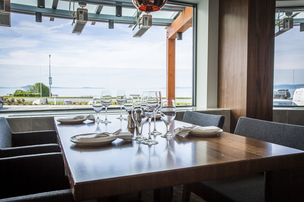 Qualicum Beach Inn 60/70