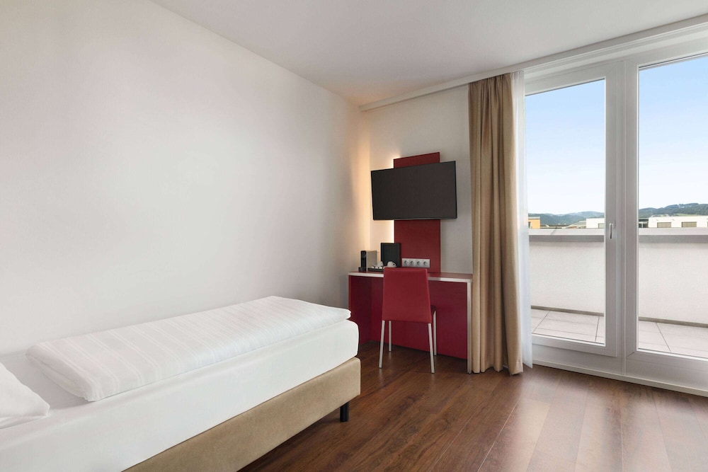 Amedia Hotel Linz 12/71