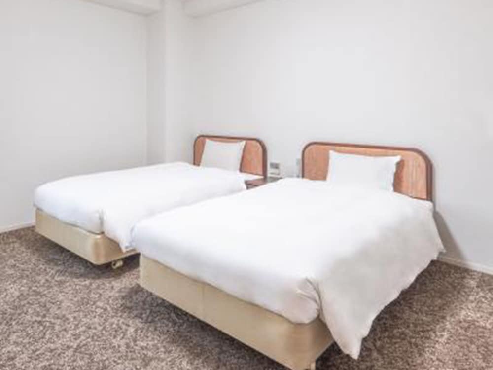 Hotel Sakura 17/50
