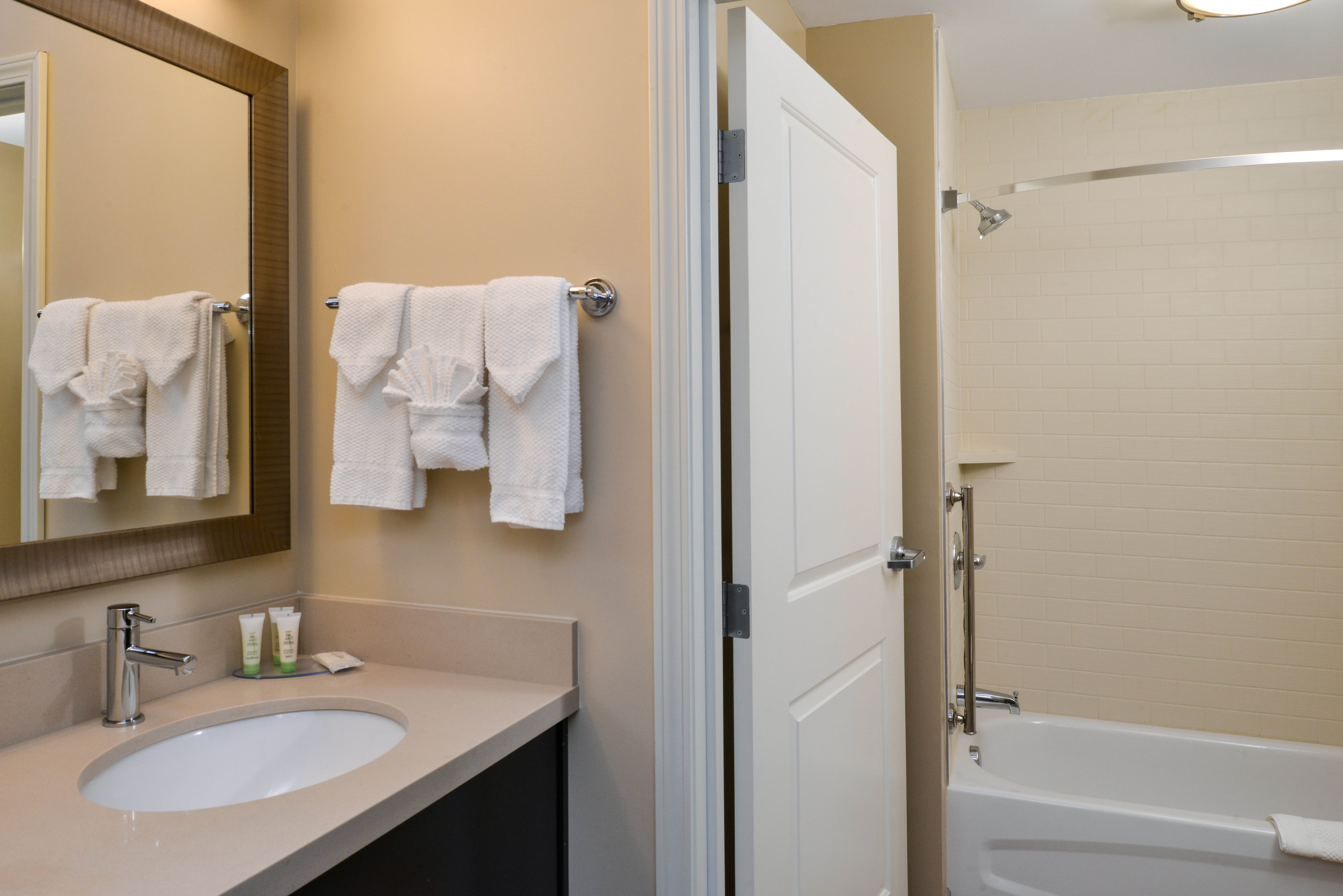 Staybridge Suites Merrillville 49/51