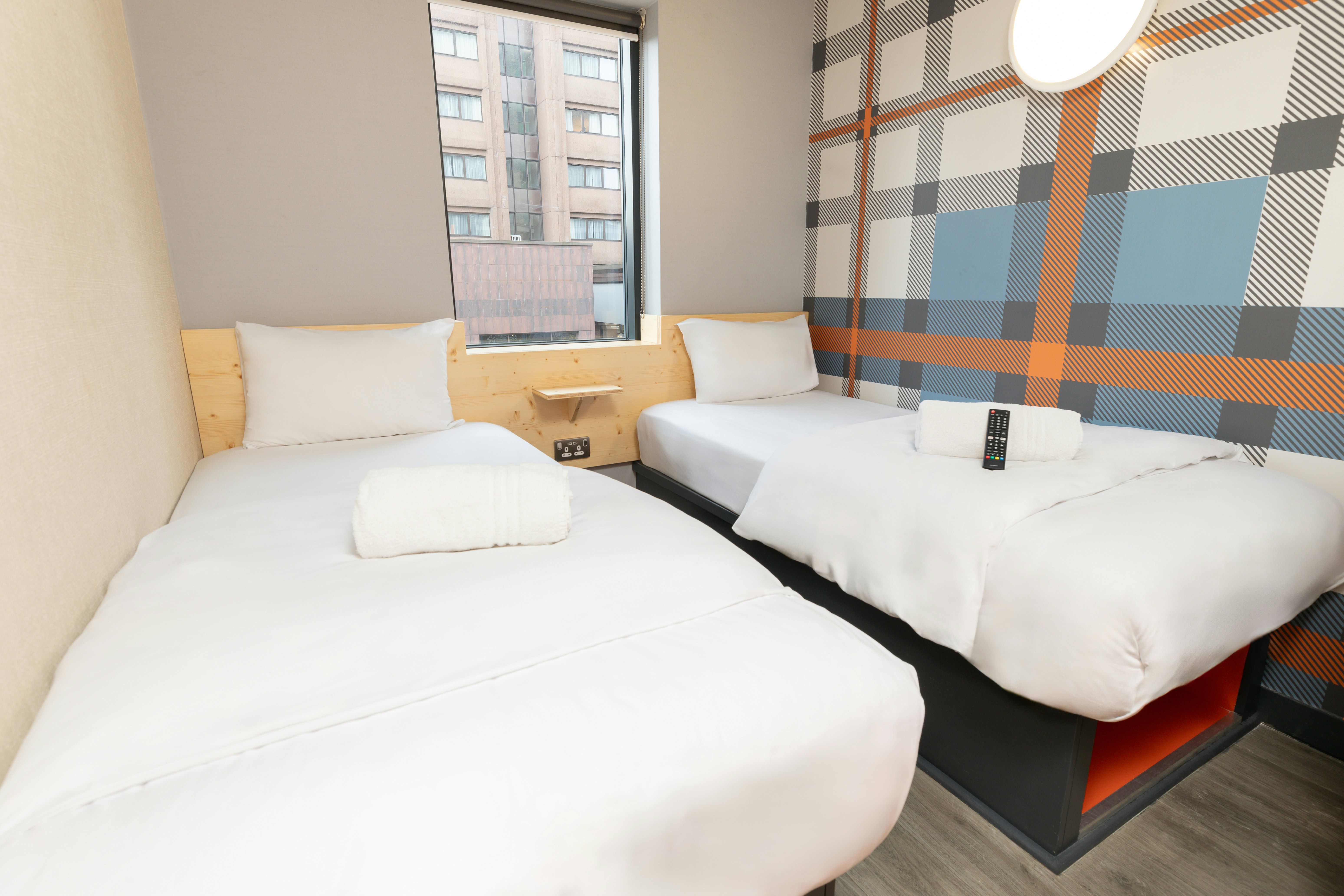 easyHotel Glasgow City 4/19