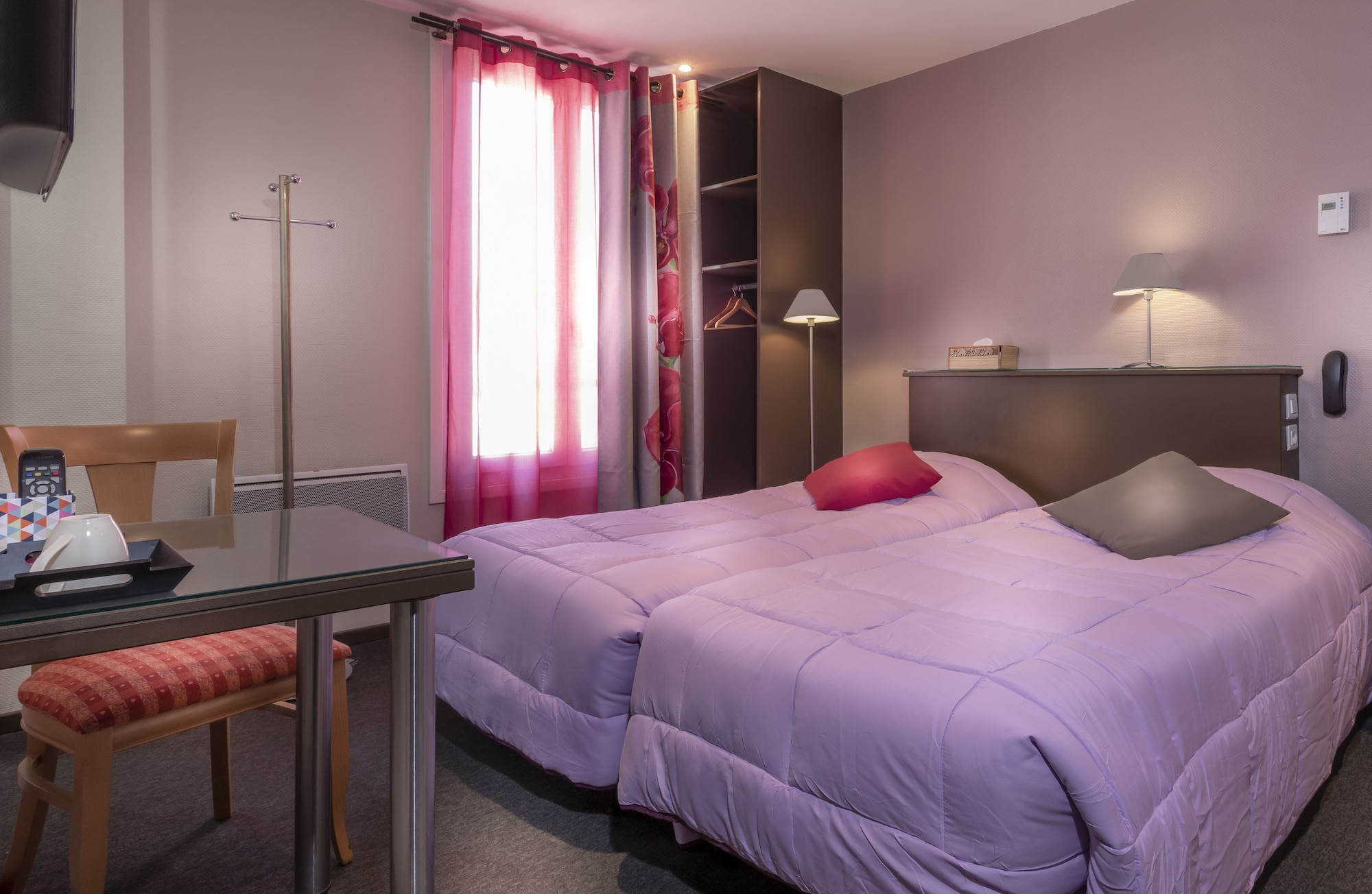 STANDARD, TWIN BEDS