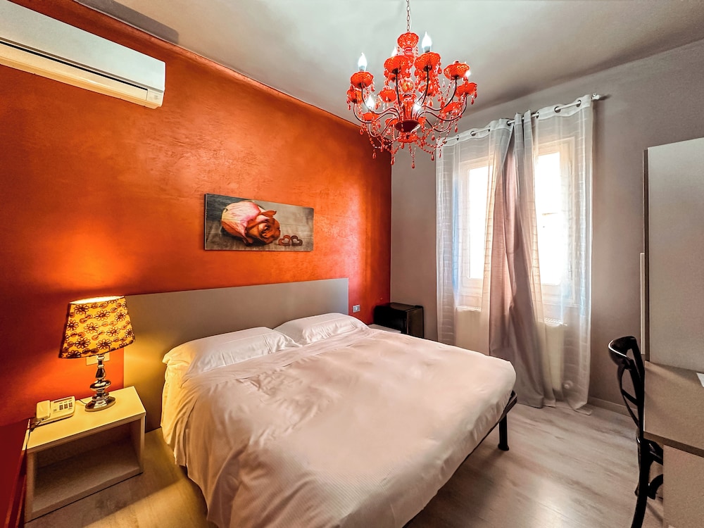 Alba Hotel 11/50