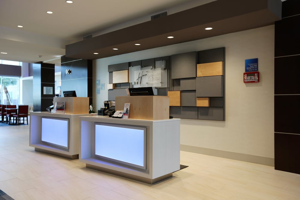Holiday Inn Express Suites Houston Nw Hwy 290 Cypress 11/50