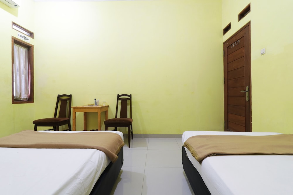 Hotel Surabaya Jaya Bandara Soetta by ZUZU 14/20