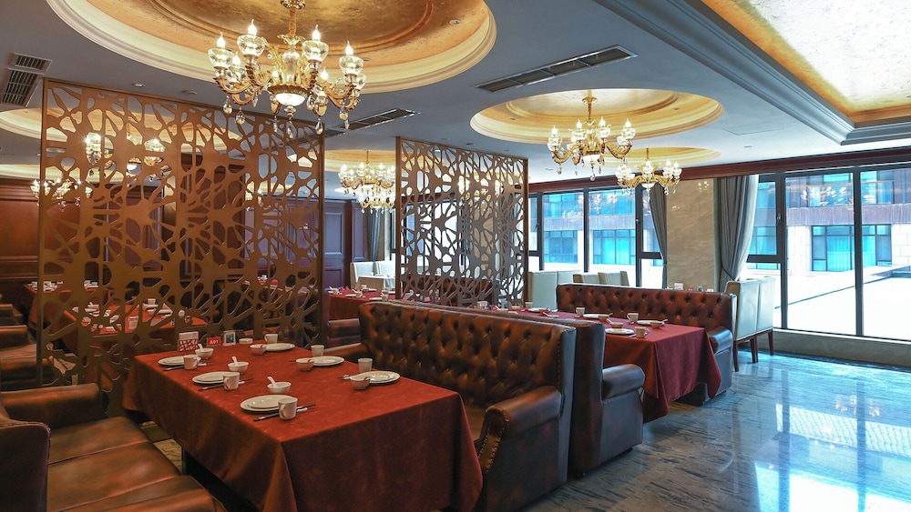 HOLIDAY INN Changchun Jingyue 37/48
