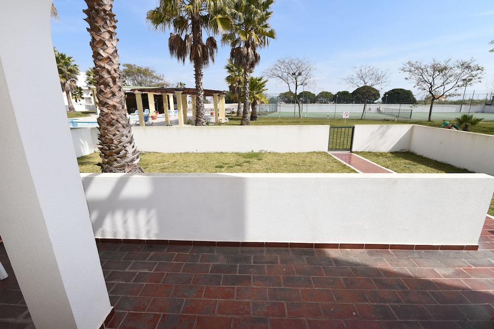 Praia Da Lota Resort Apartments 64/85