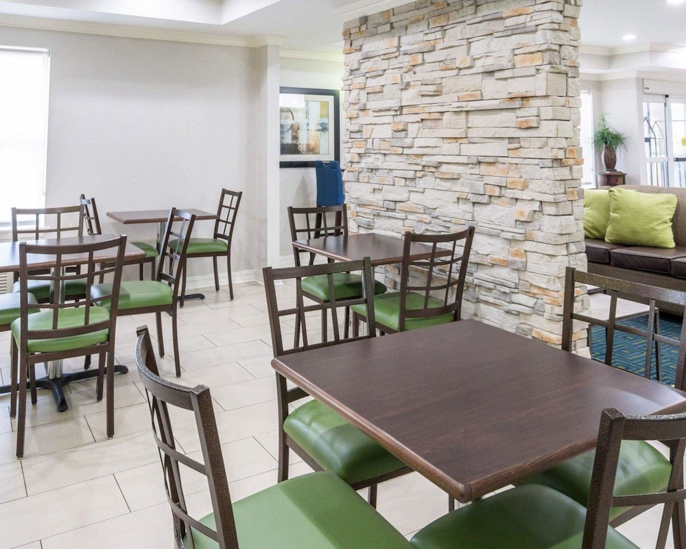 Quality Inn & Suites West Monroe 36/46