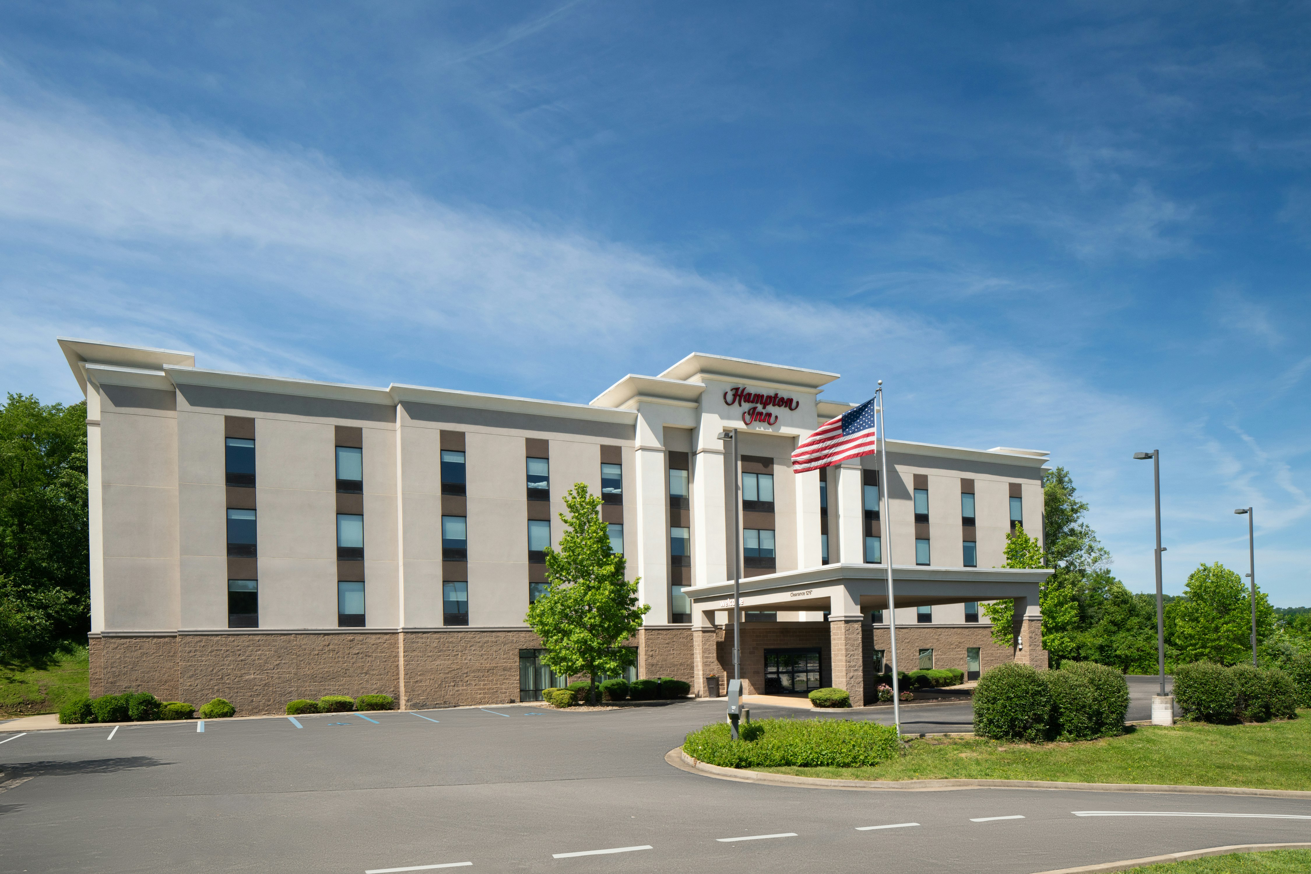 Hampton Inn Fairmont Wv 55/61