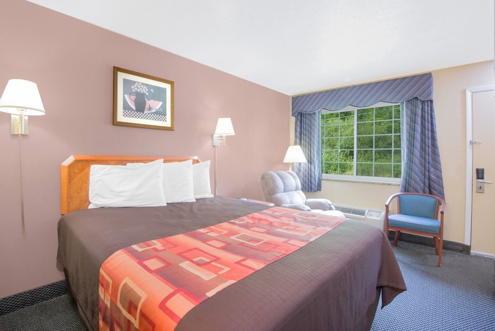Travelodge By Wyndham Mansfield 9/19