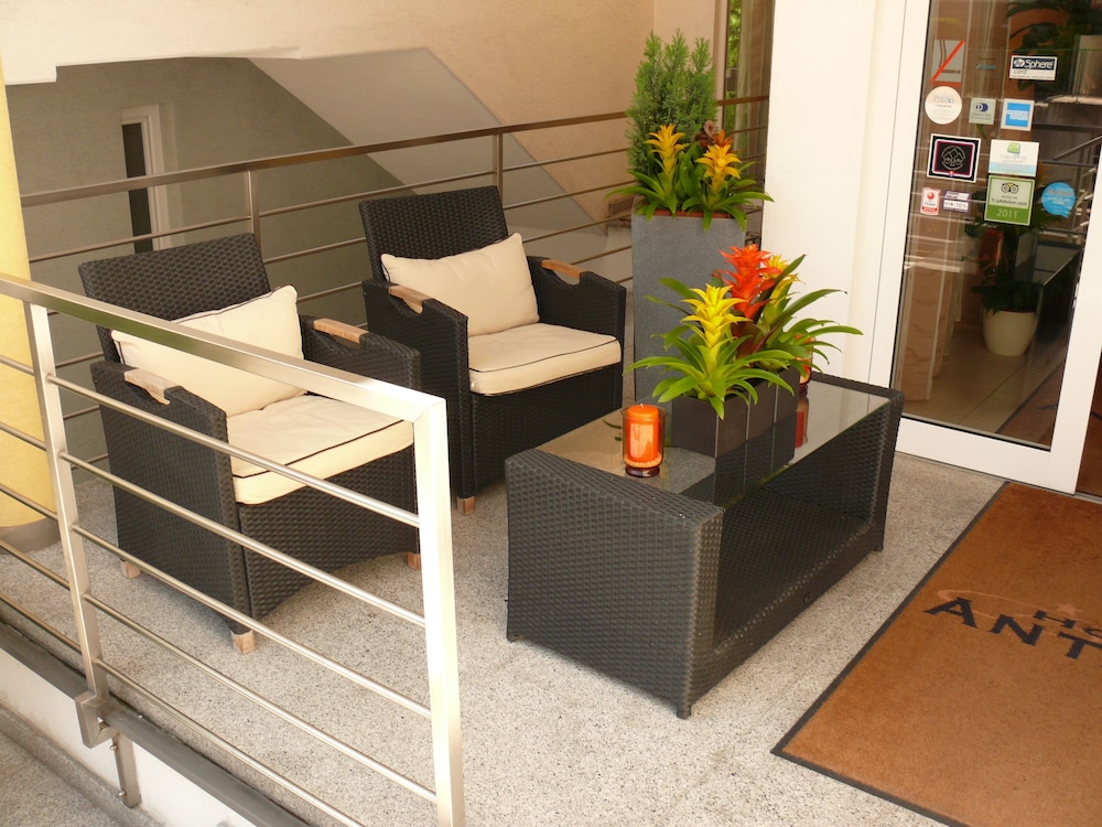 Antares Hotel 46/54
