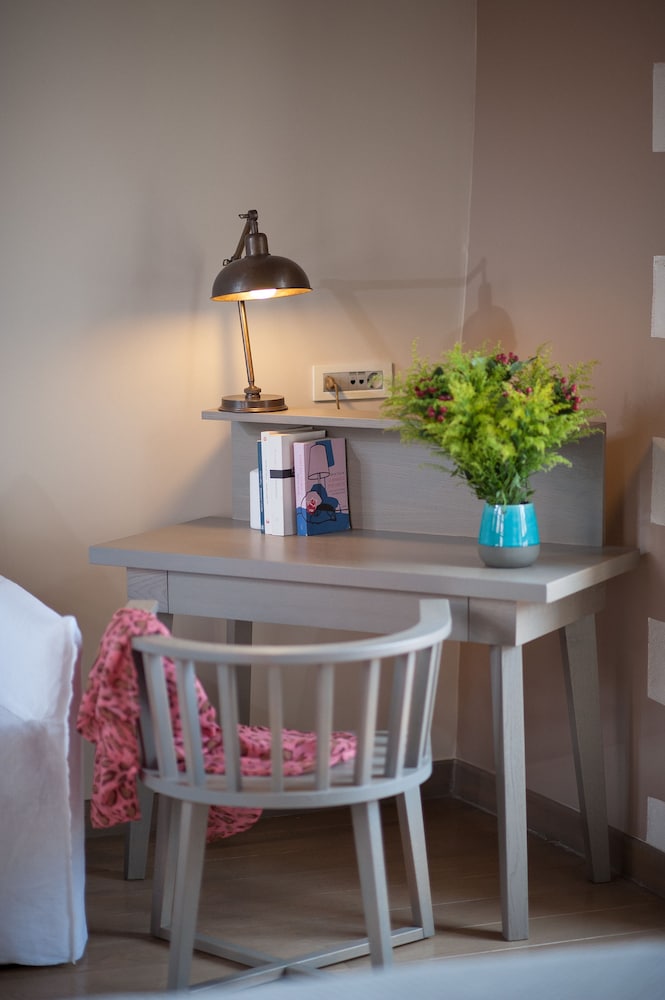 Serenissima Boutique Hotel 60/71