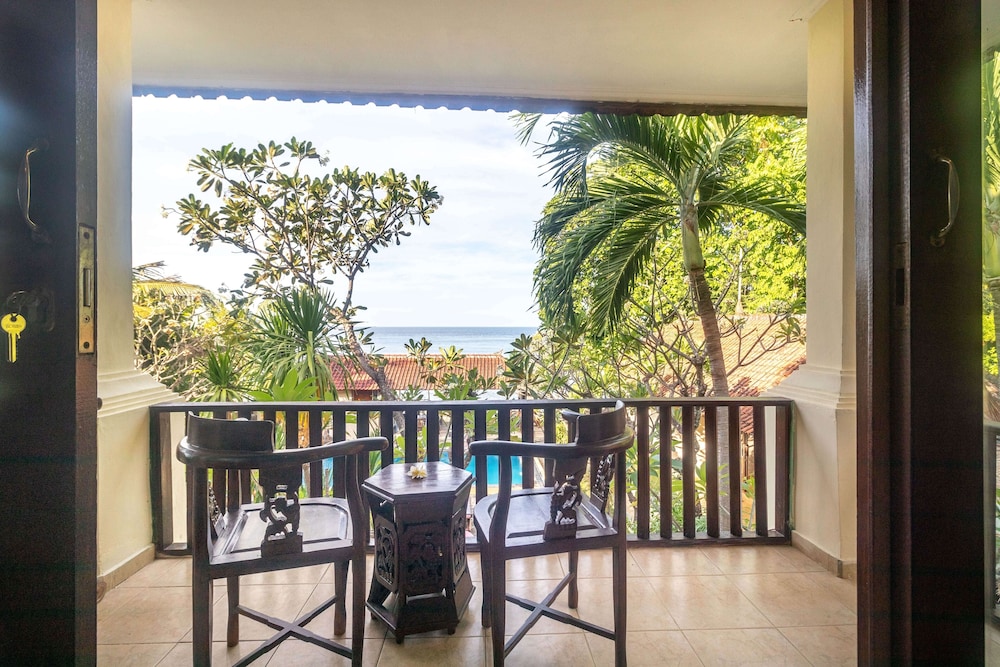 Rising Star Beach Resort 30/50