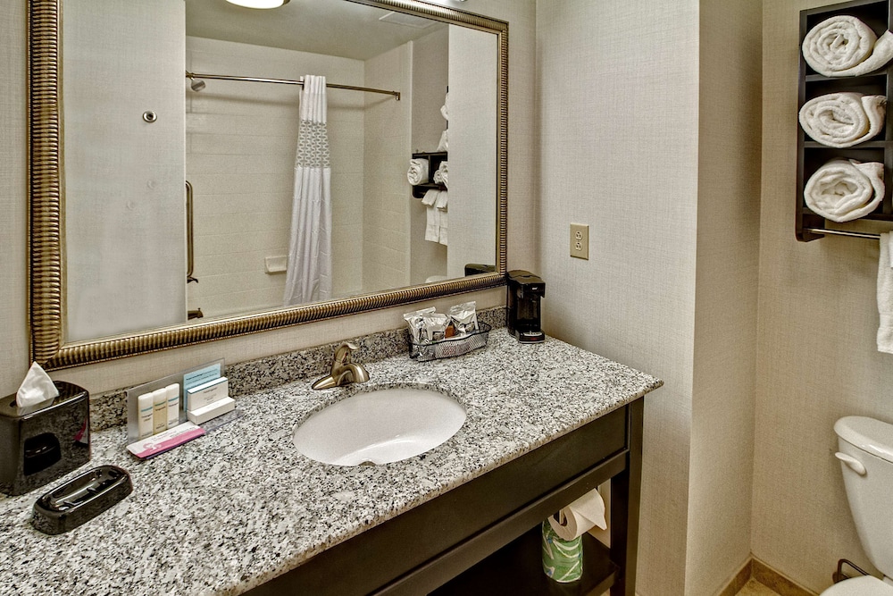 Hampton Inn Clarksdale Ms 13/34